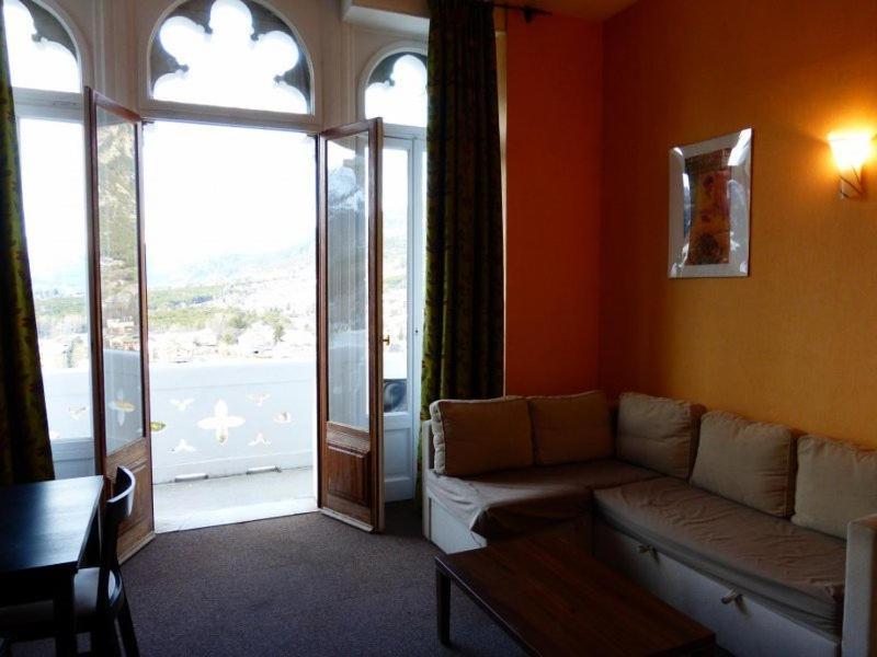 Appartement Standing Chateau Des Magnans Jausiers Exterior foto